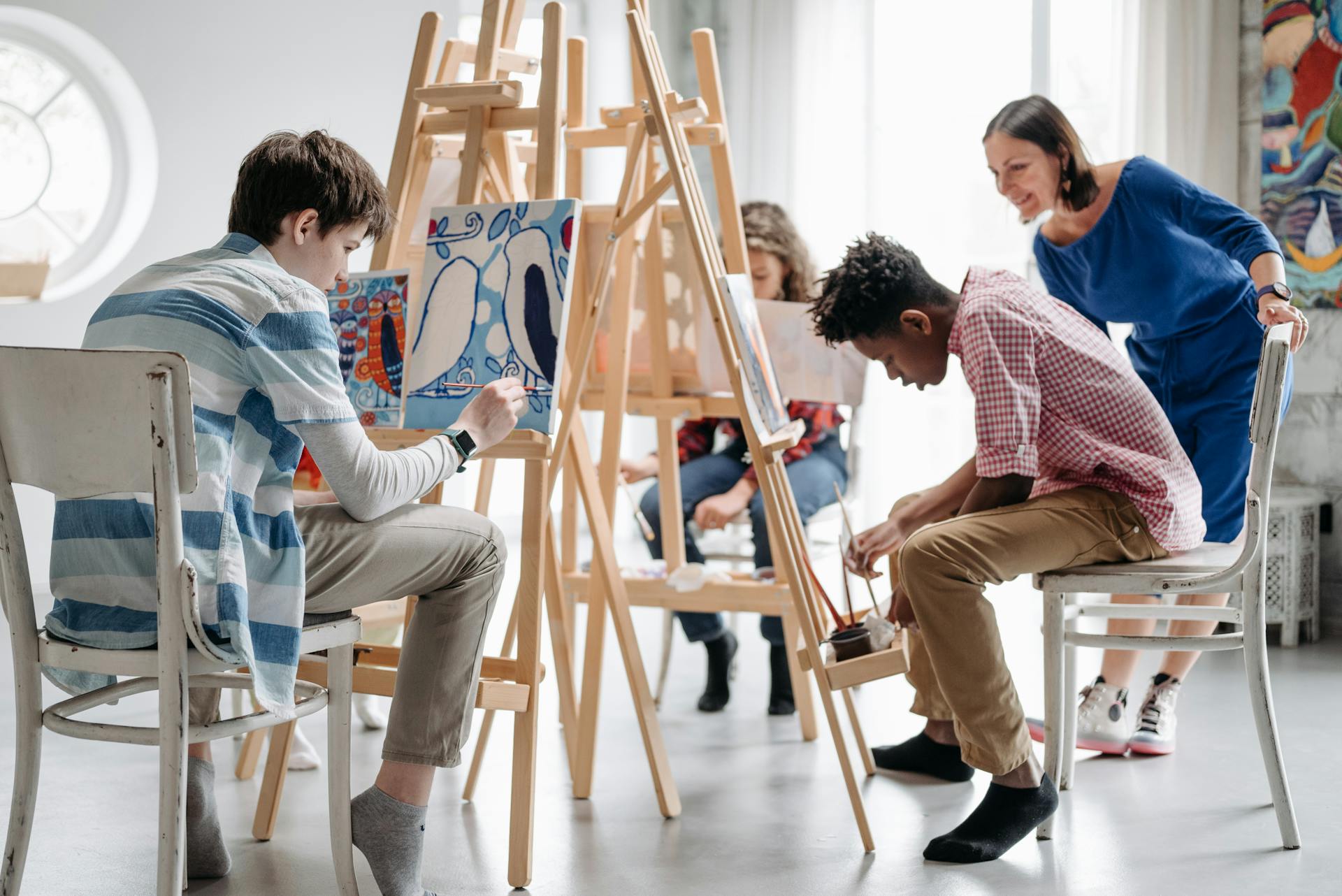 Expresión artística y bienestar emocional en la juventud